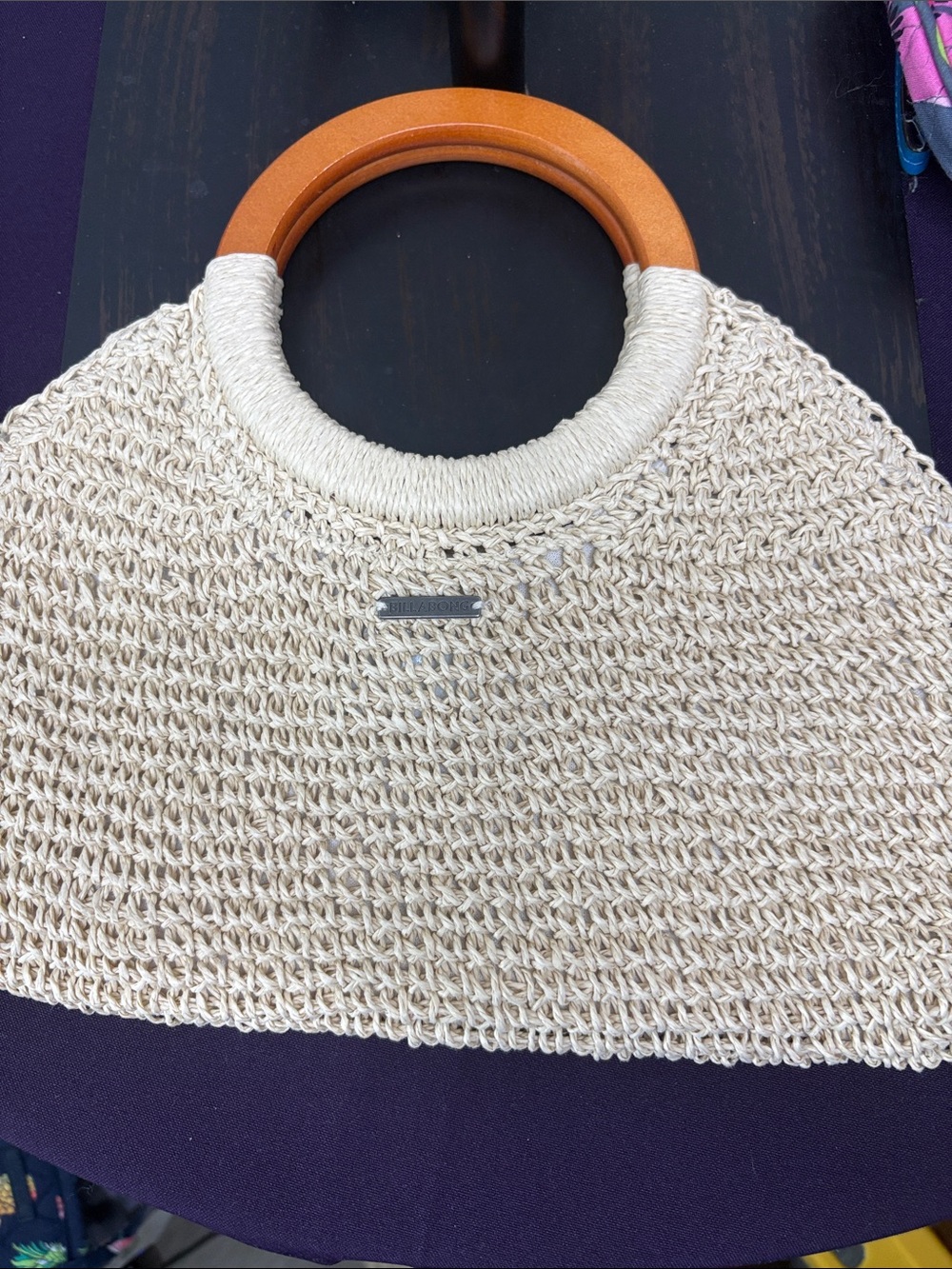 *Billabong "Round About" Paper Straw Tote Bag